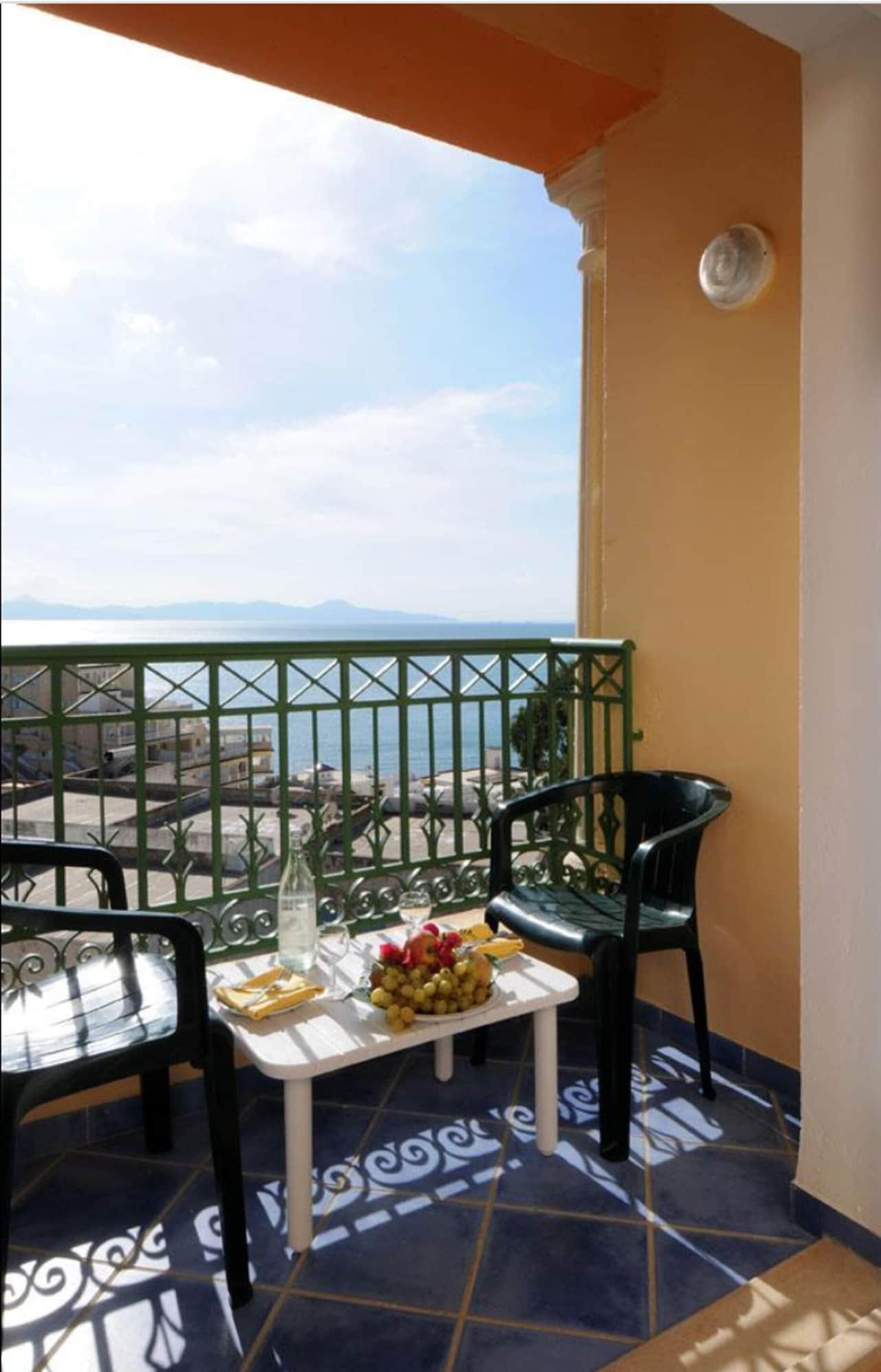 Dar Ismail Tabarka Hotel ภายนอก รูปภาพ